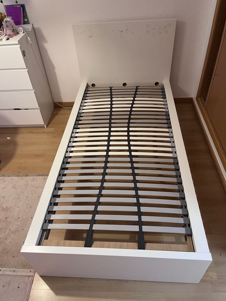 Cama de solteiro