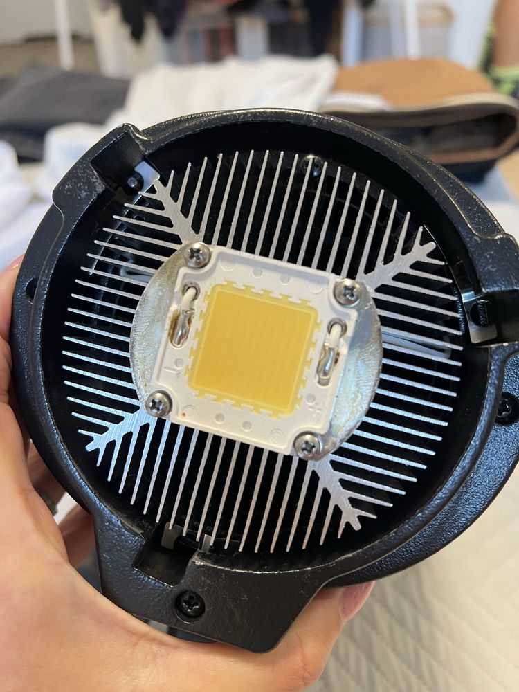 Quadralite VideoLed 1000 lampa światła ciągłego + statyw i softobox