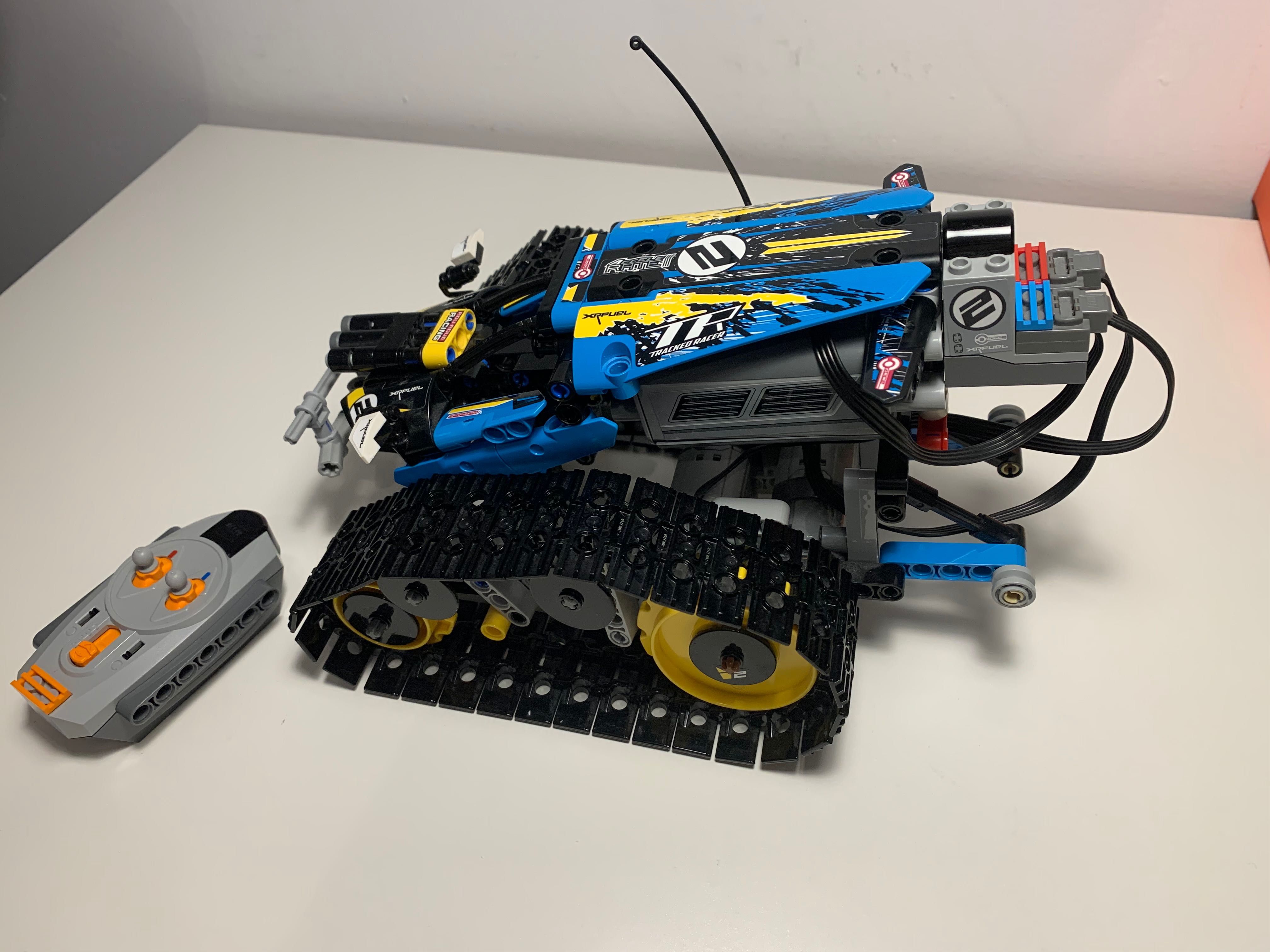 Lego Technic sterowana wyścigówka