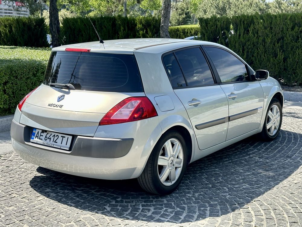 Renault Megane II 2002 1.6 бензин (хетчбек)