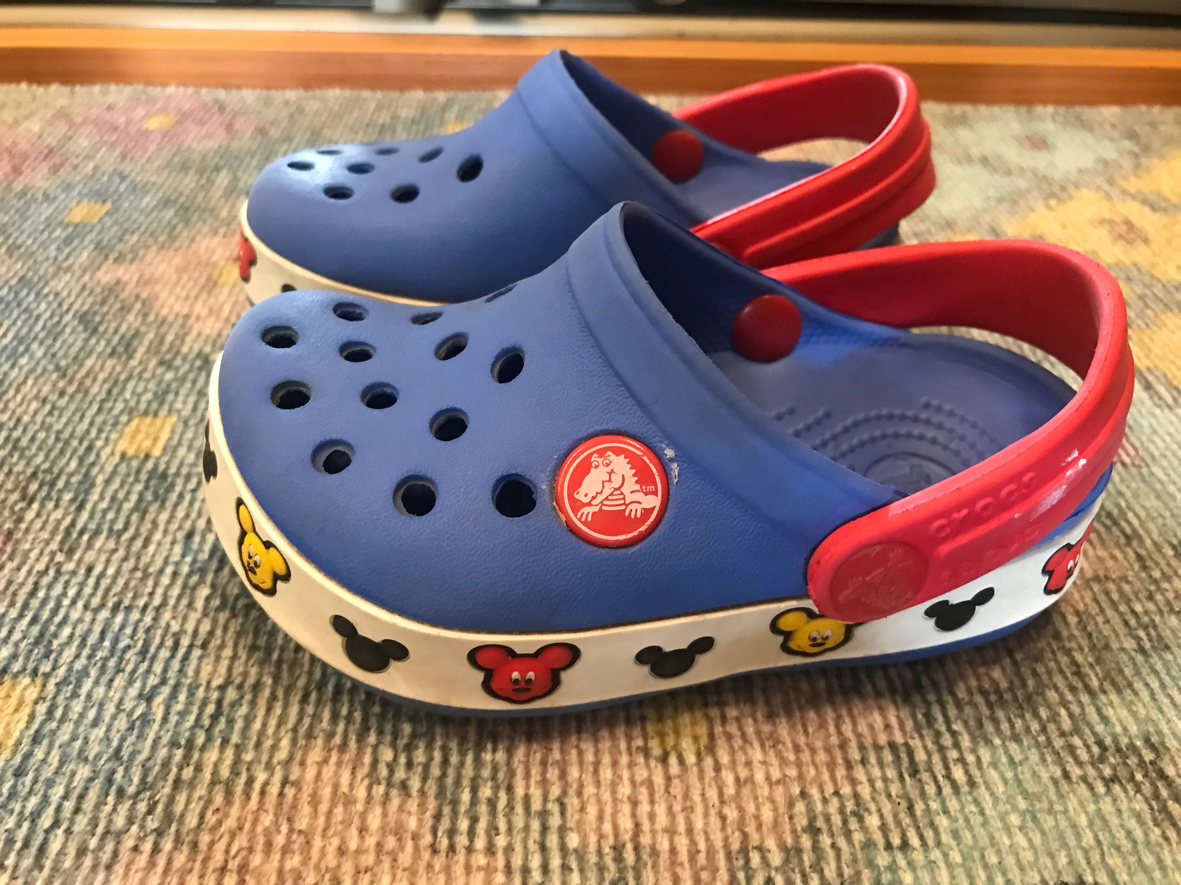 Кросівки Puma,босоніжки Ecco,Crocs