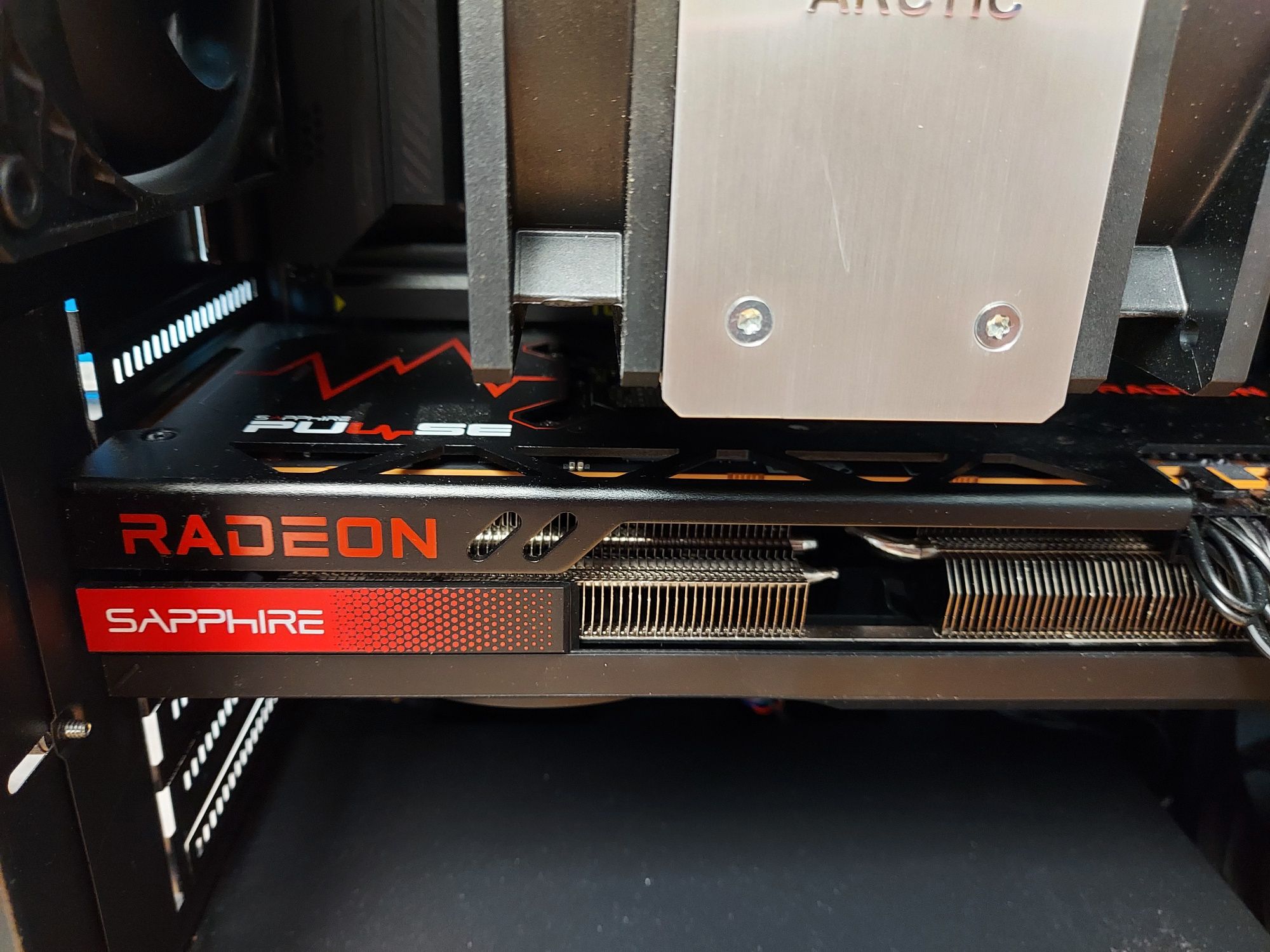 Radeon RX 7800 XT na gwarancji