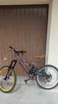Bicicleta freestyle/downhill mondraker