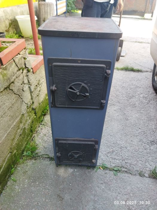 Продам твердопаливний котел