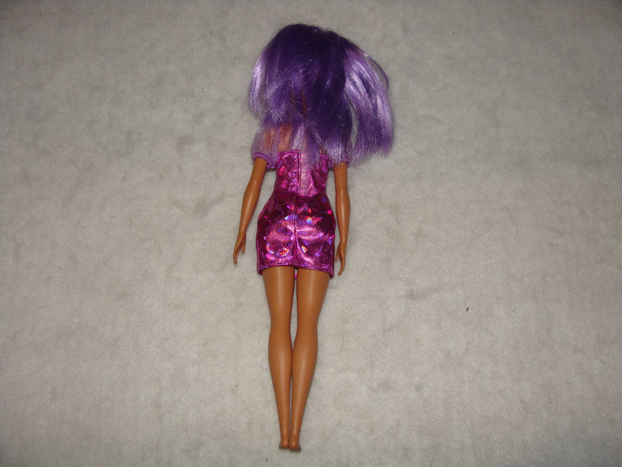 Boneca Barbie Fashionistas #178 (Ref. HBV12) de 2021