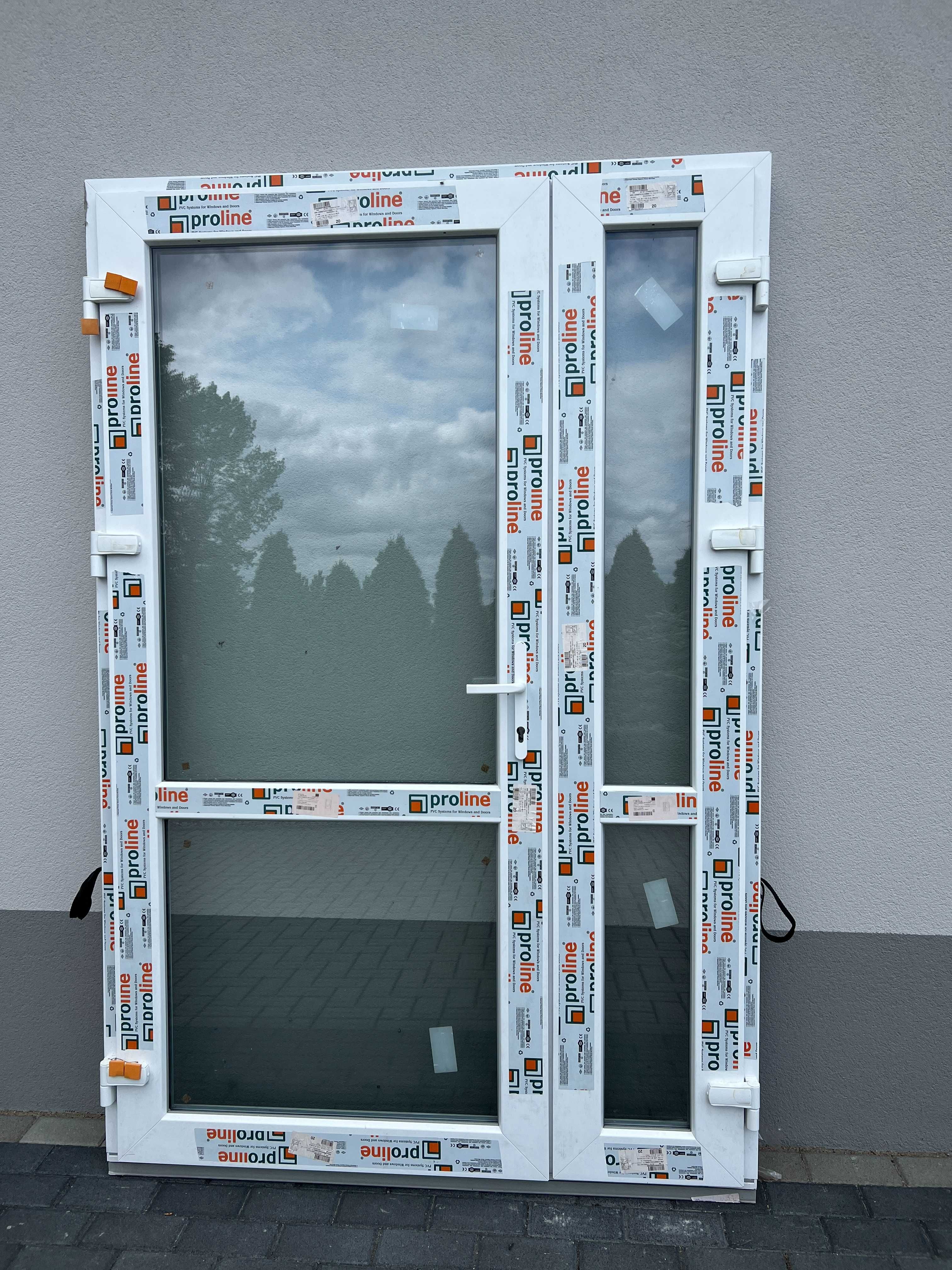 Drzwi zewnętrzne 140 x 2100 białe PCV