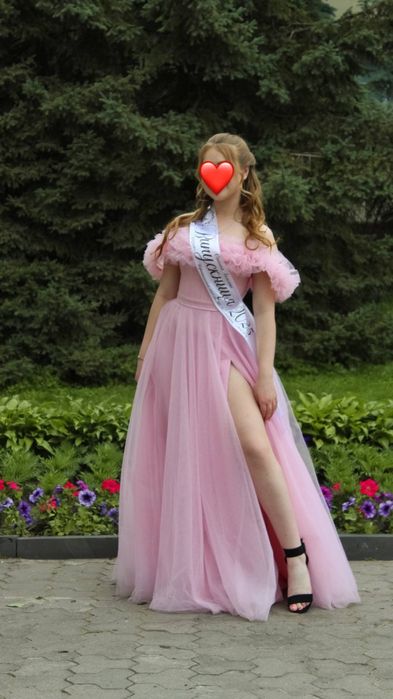 Випускна сукня,одягли один раз - стан ідеальний