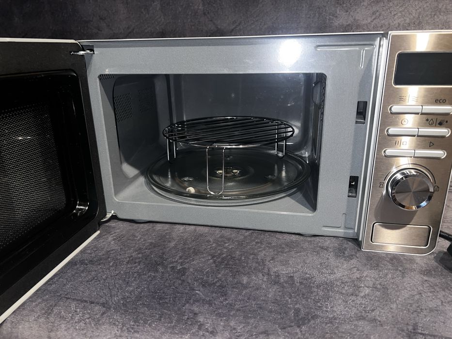 Мікрохвильова піч Gorenje MO20A4X микроволновка