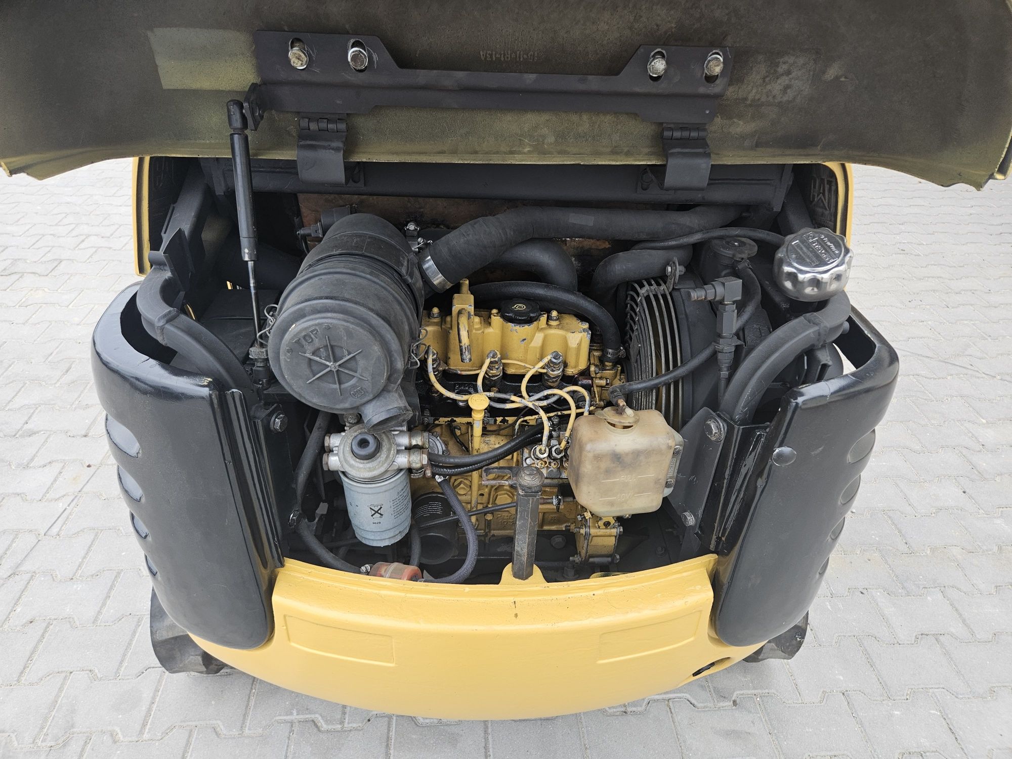 Minikoparka CAT 301.8C