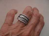 Srebrny pierścionek - "gniecione" srebro - cena ost