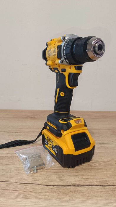 Wkrętarka akumulatorowa DeWalt DCD805 20V z akumulatorem i ładowarką