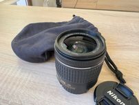 NIKON AF-S DX 18-55 mm f/3.5-5.6G VR