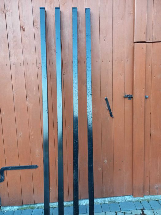 Słupek ogrodzeniowy