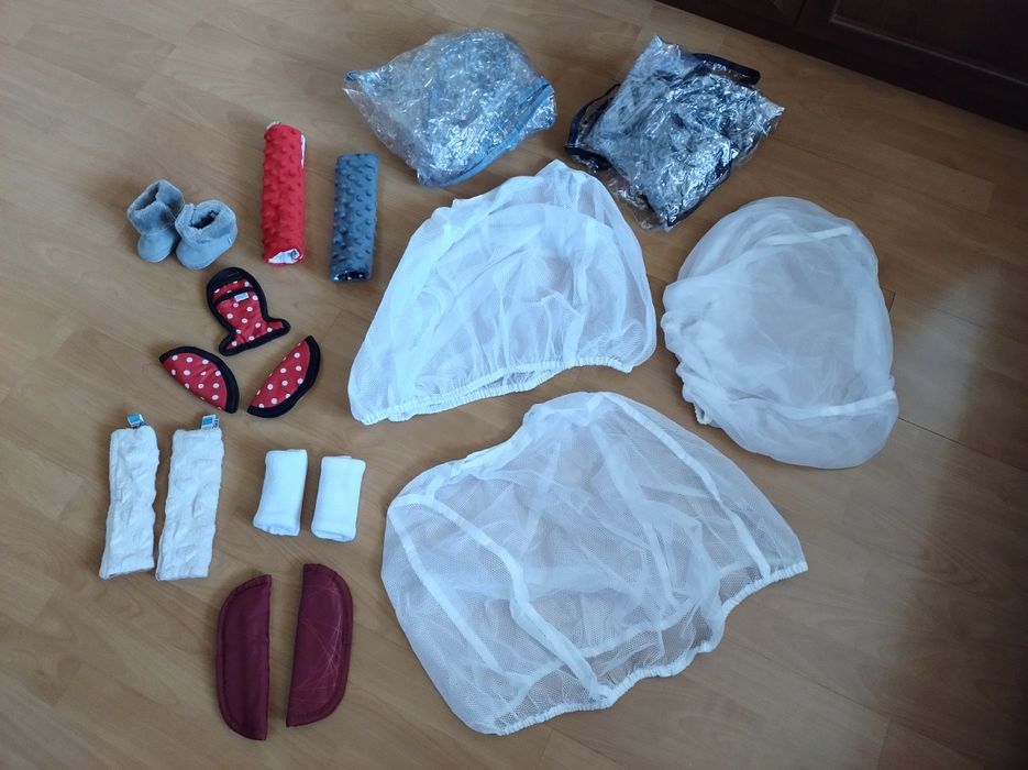 Akcesoria do wózka / Moskitiera na nosidełko / Folia na wózek
