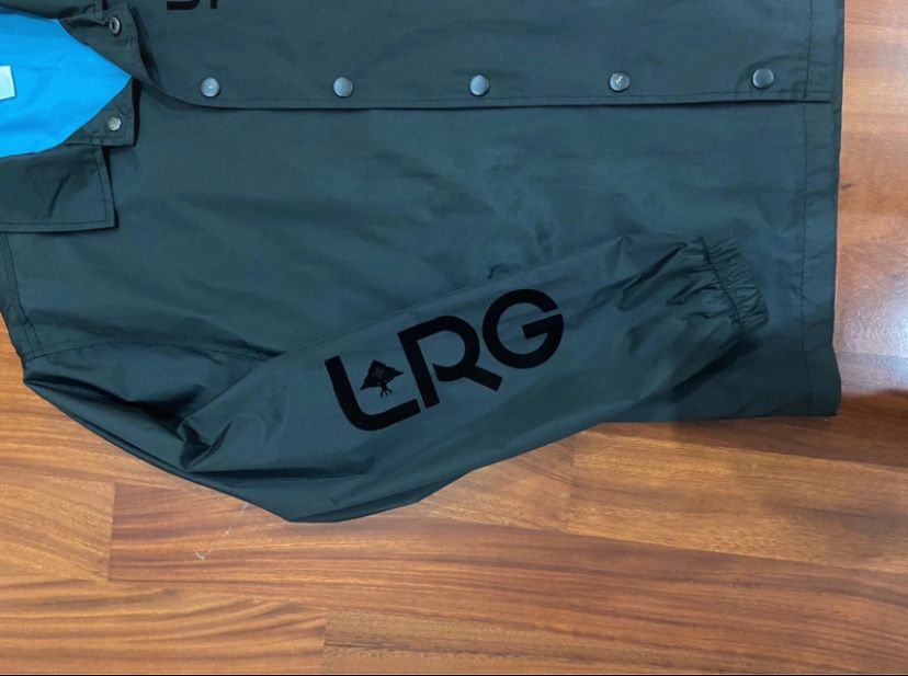 Casaco impermeável LRG