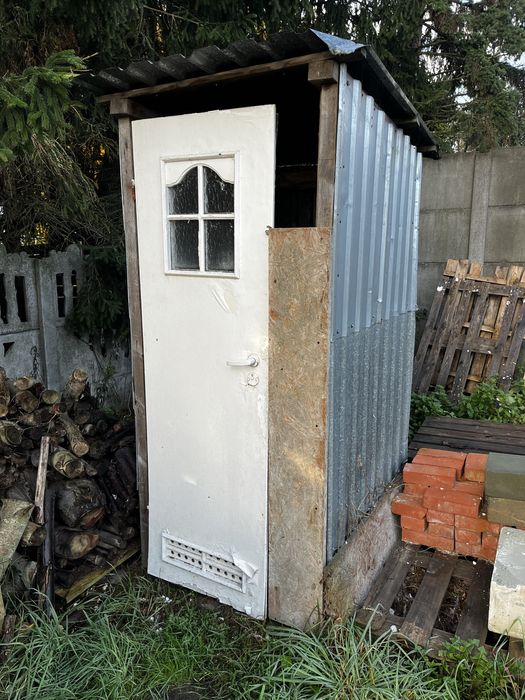 Toaleta na budowe toi toi