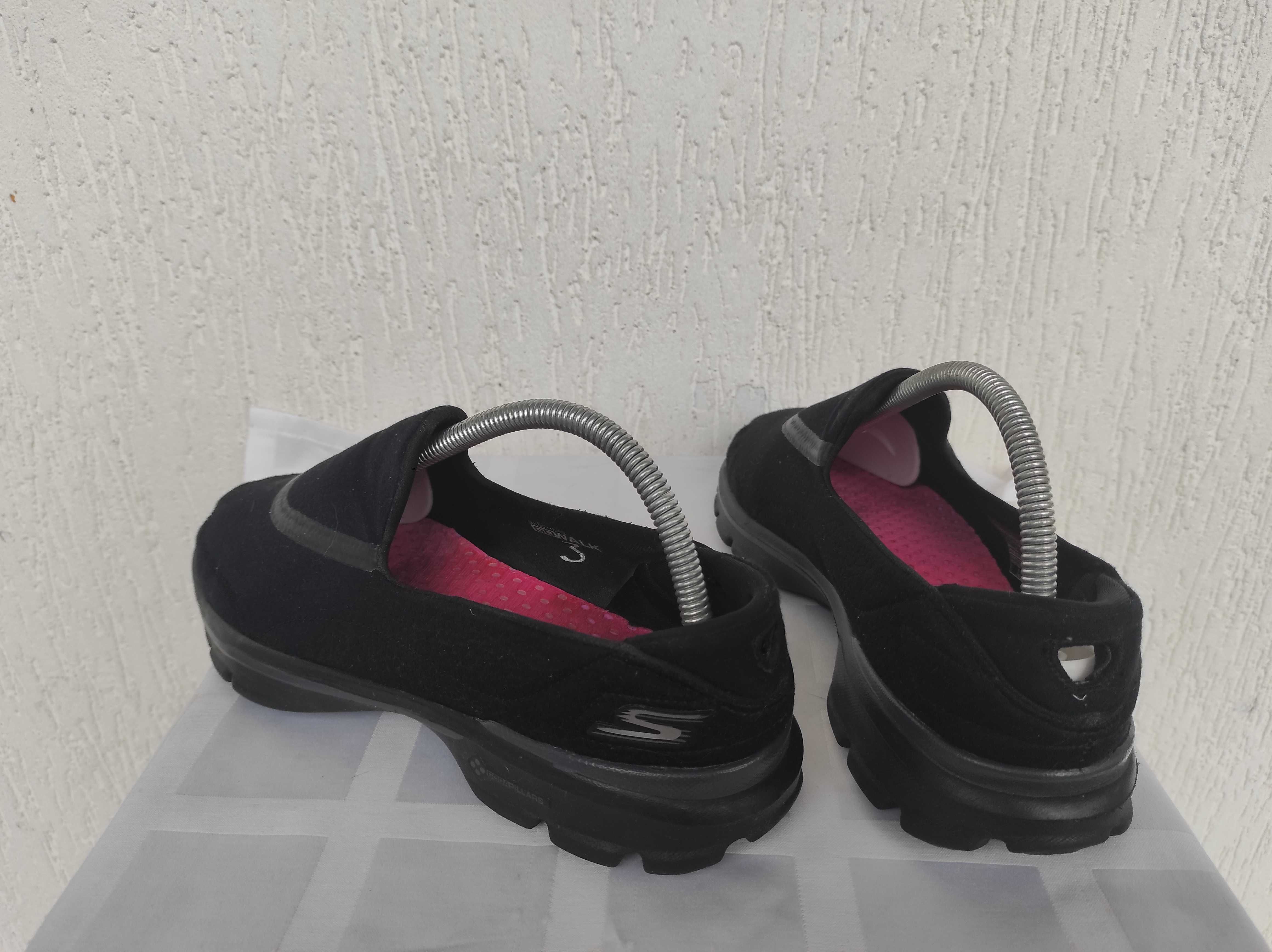 Мокасини текстильние Skechers Goga Pillars р.38