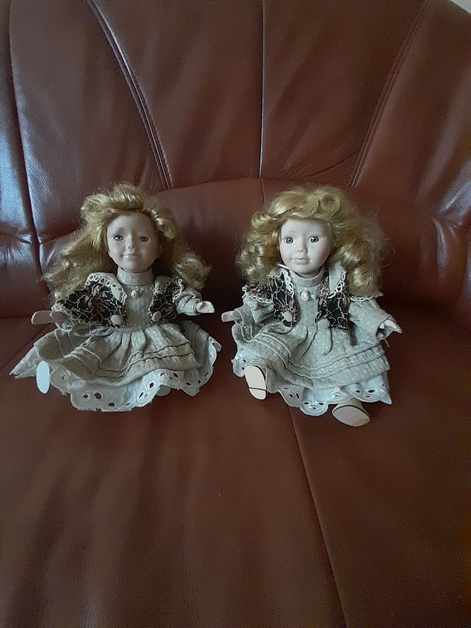 Lalki z porcelany bliźniaczki