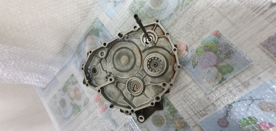 Крышка акпп аккорд 7 (HONDA 21240RCV010)