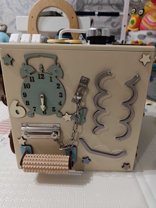 Бізікуб дитячий зі зберіганням