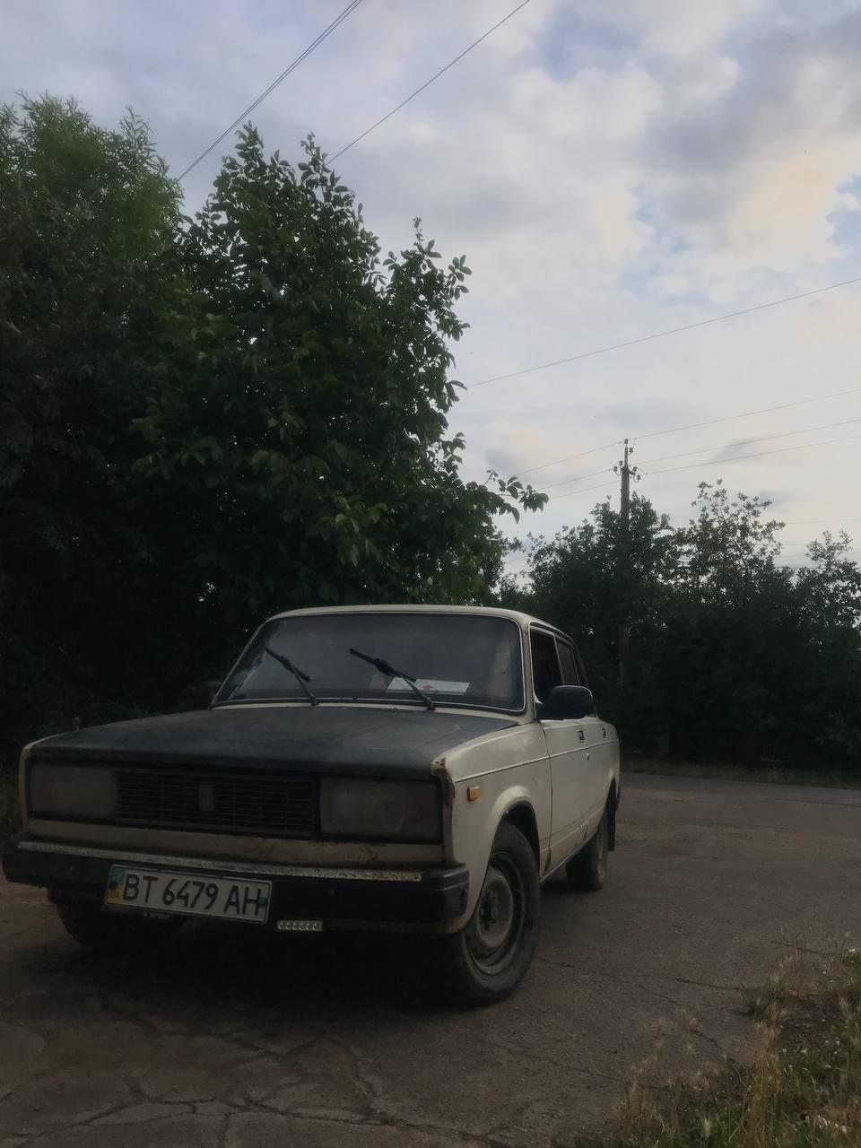 Продам ВАЗ 2105 .