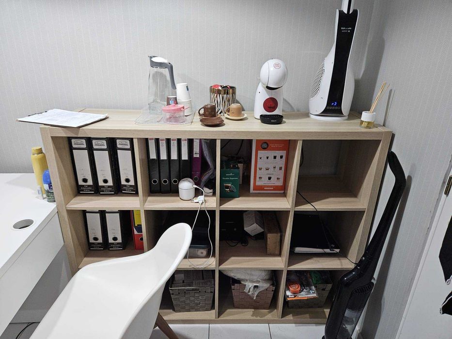 Vendo Mobiliario de clinica de estetica com Maquina de Laser