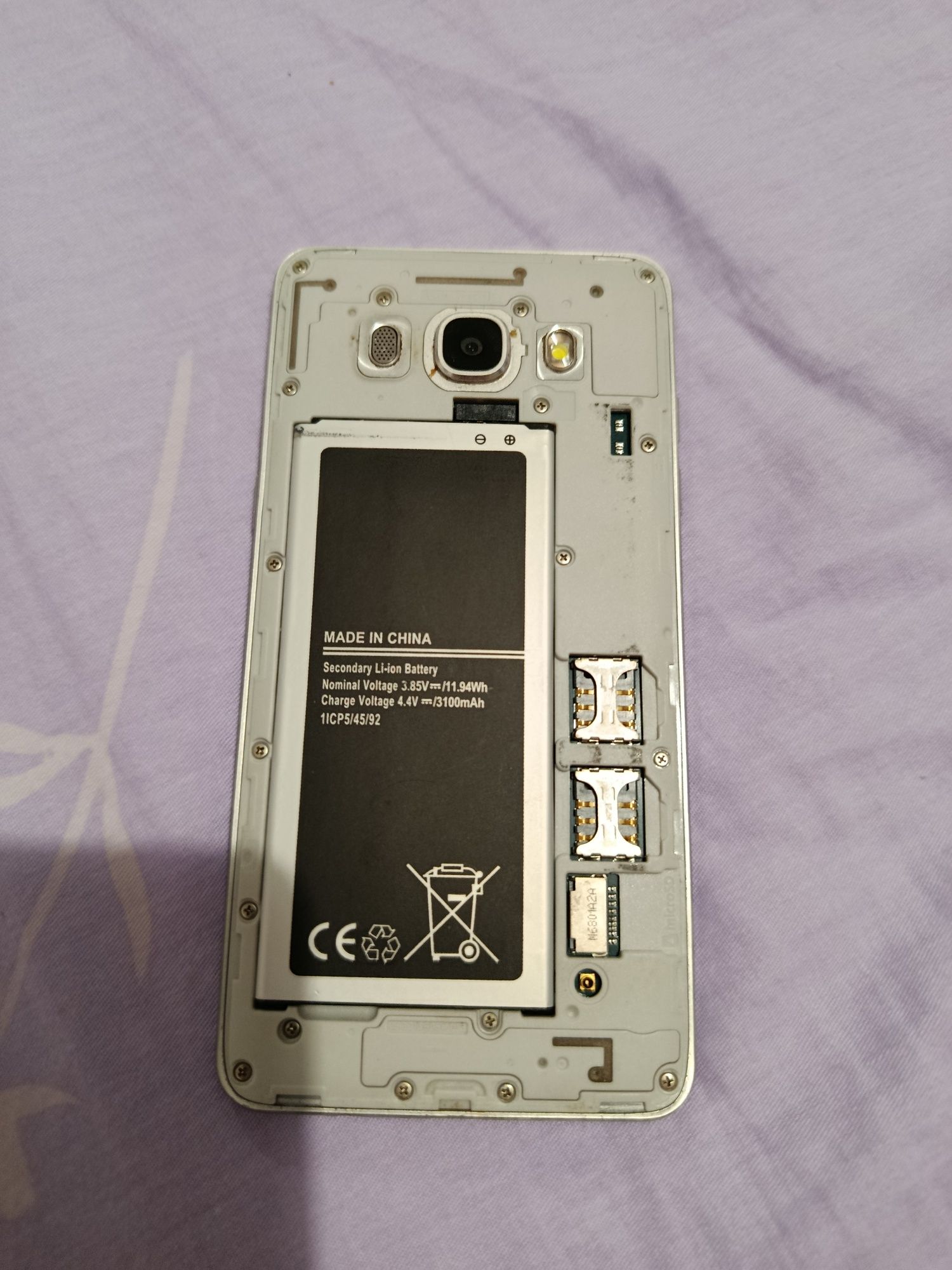 Samsung J5 2016 16GB хороший стан 2 Sim