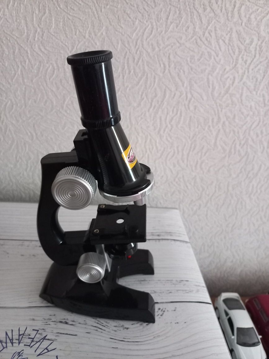 Мікроскопом  для дітей