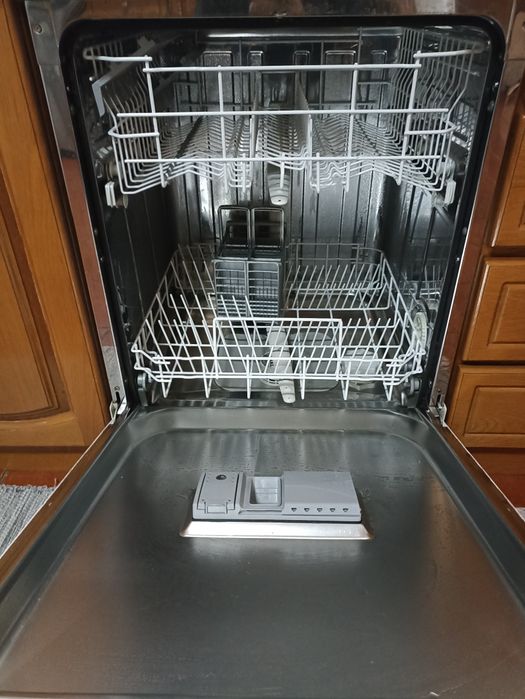 Máquina de lavar loiça Candy