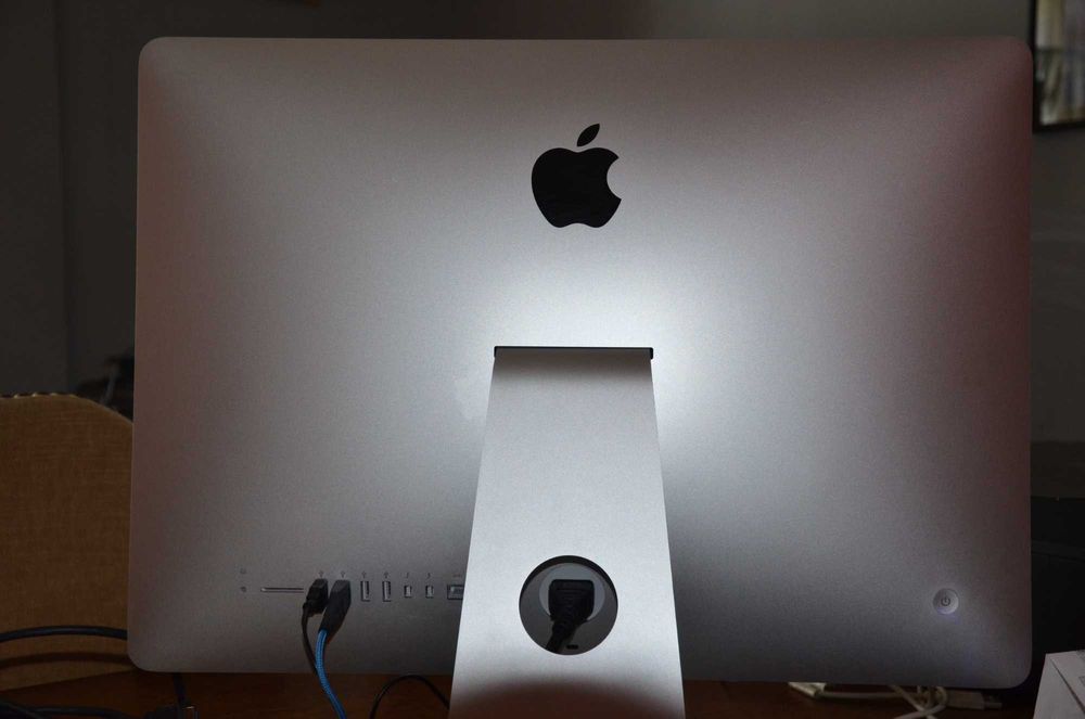 Apple Imac  21.5 cala koniec 2015, quad core2.8 Ghz Intel core I5
