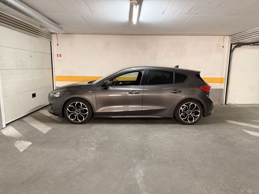 Ford Focus ST Line 1.0 Evoboost 125CV caixa automática