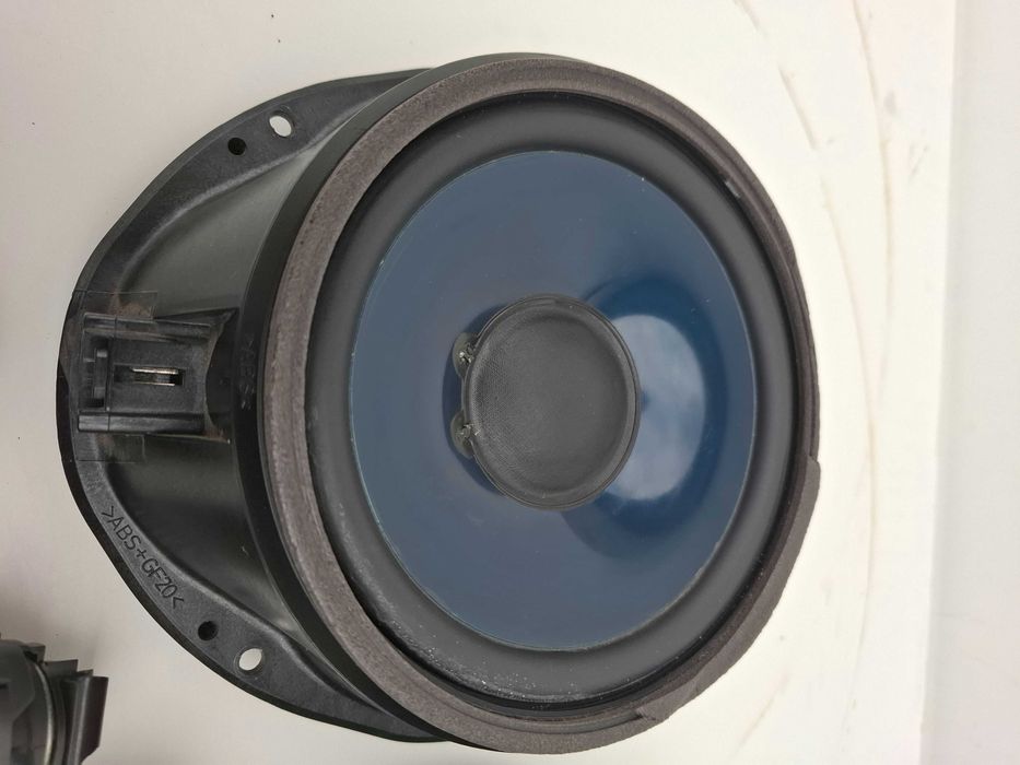 Głośniki Ford Focus mk2 głośniki Titanium