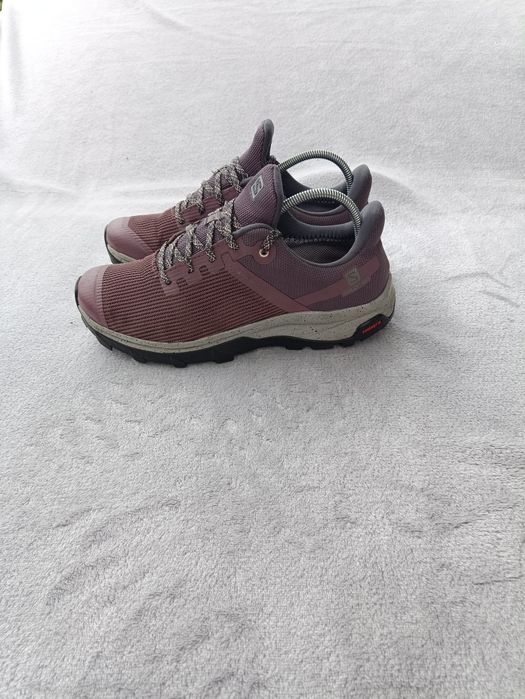 Женские кроссовки Salomon Gore tex р39