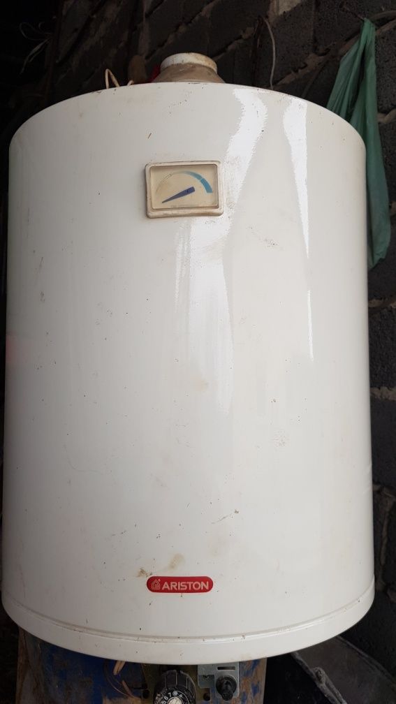 podgrzewacz boiler gazowy Ariston 80V CA