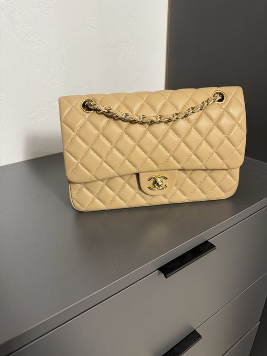 Сумка оригинал chanel 25 см беж с чеком