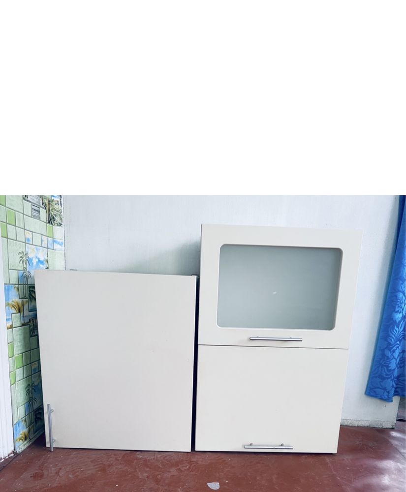 продам тумбочки кухонные