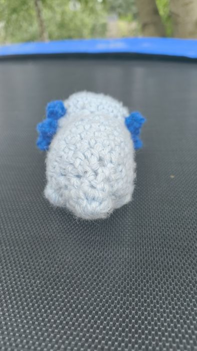 Błękitny aksolotl- ręcznie robiona szydełkowana maskotka (amigurumi)