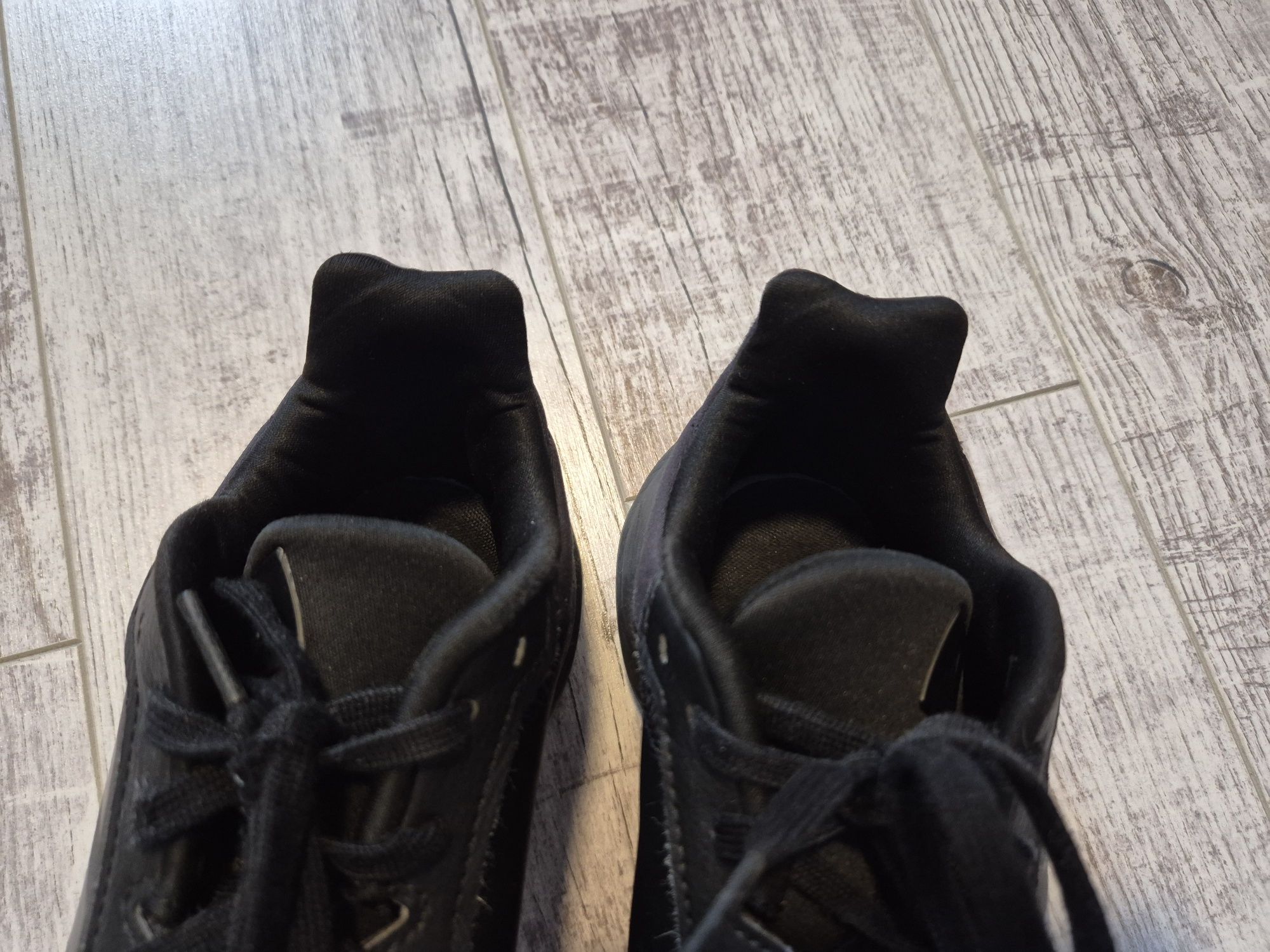 Adidas czarne adidasy dla chłopca 38 2/3