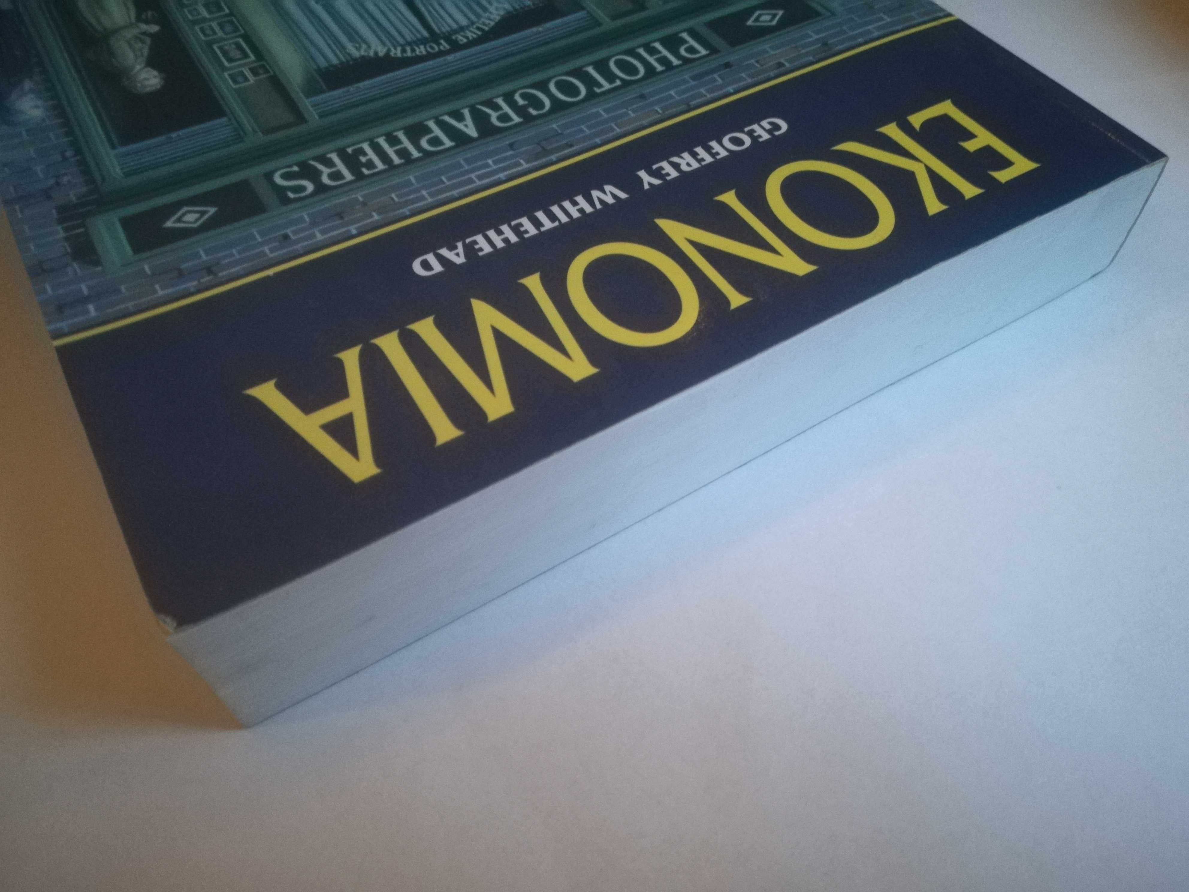 Ekonomia, Geoffrey Whitehead