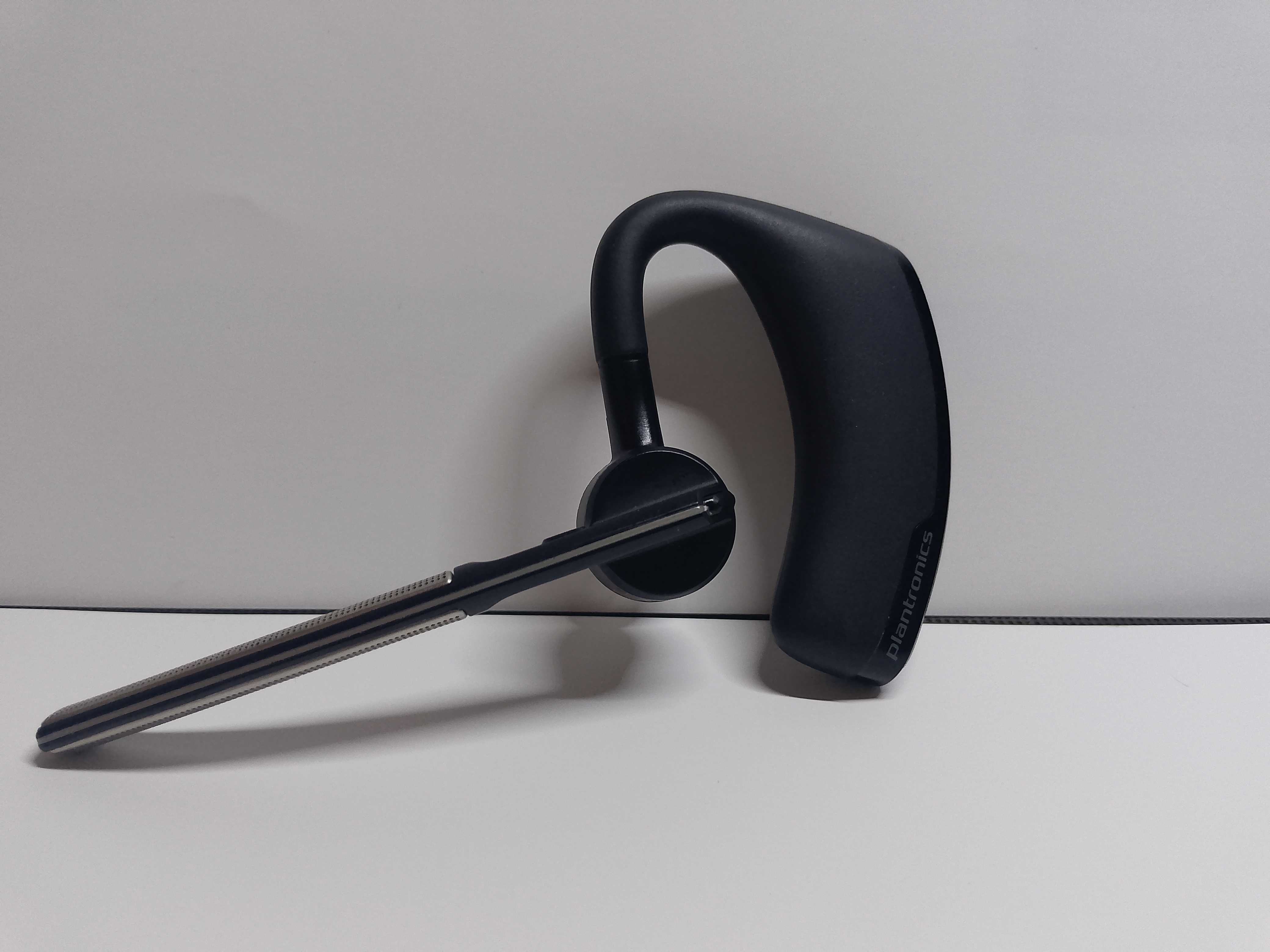 Безпроводова Bluetooth-гарнітура Plantronics Voyager Legend Чорна