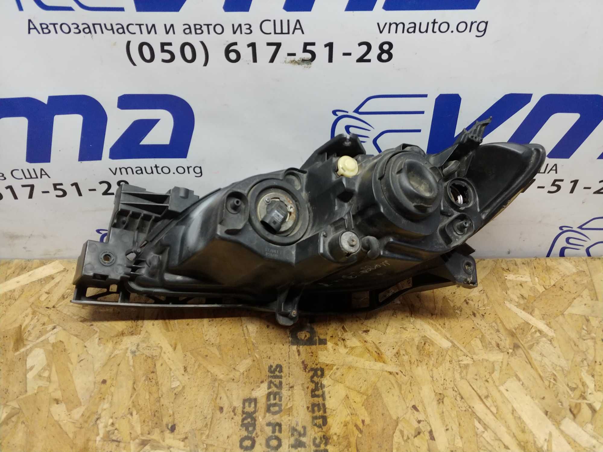 Фара правая галоген Mazda 3 BK 2.0 USA LF17 03-08 ДЕФЕКТ КРЕПЛЕНИЯ