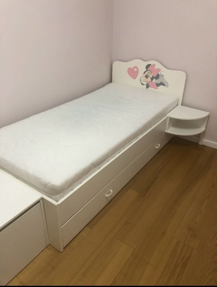 Komplet mebli Minnie Meblik, szafa, komoda, łóżko, regał, skrzynia