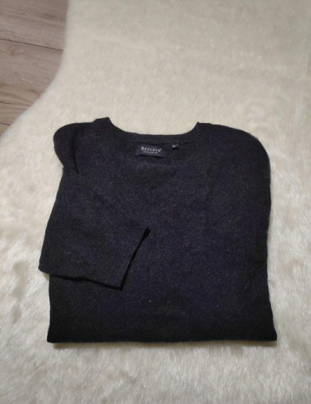 Hit! Piękny czarny swetr Bexley Exclusive 65%Merio Wool 35 %Cashmere L