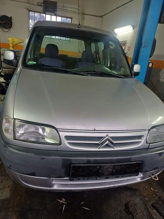 Citroen Berlingo osobowy  2001r 1,6B na części