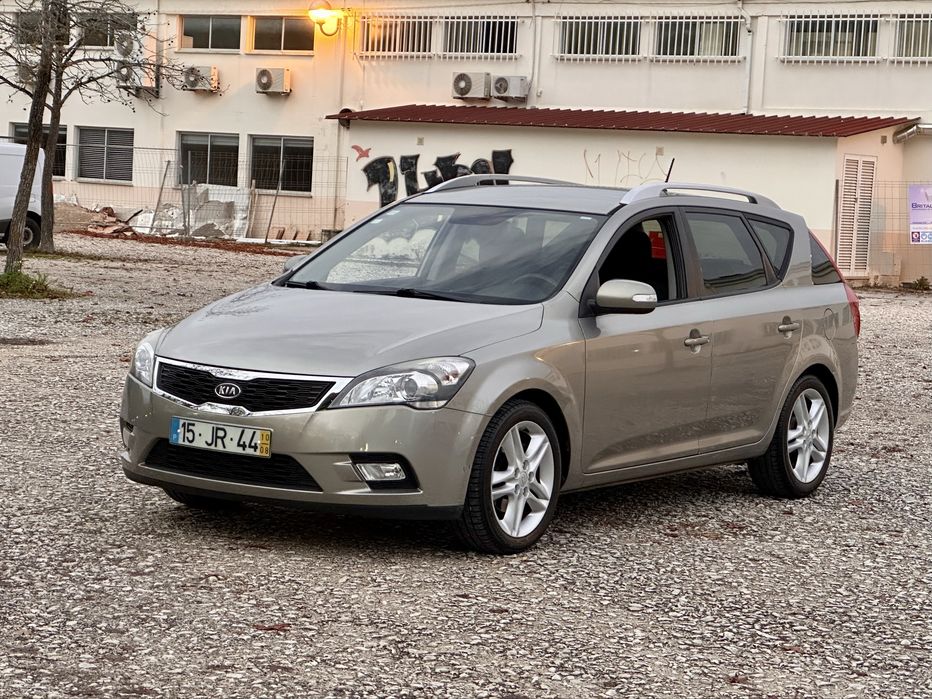 Kia Ceed SW 1.6 CRDi 1 dono Nacional 2010•180 mil km - EcoDynamics