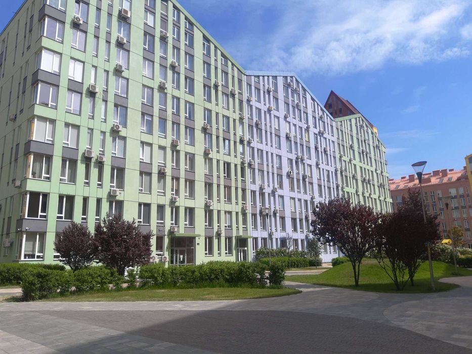 ТЕРМІНОВИЙ ПРОДАЖ приміщень під орендний бізнес у ЖК "Комфорт Таун"