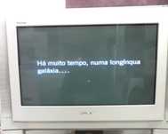 Sony Trinitron KV-FX68E + Móvel + Leitor VHS Samsung