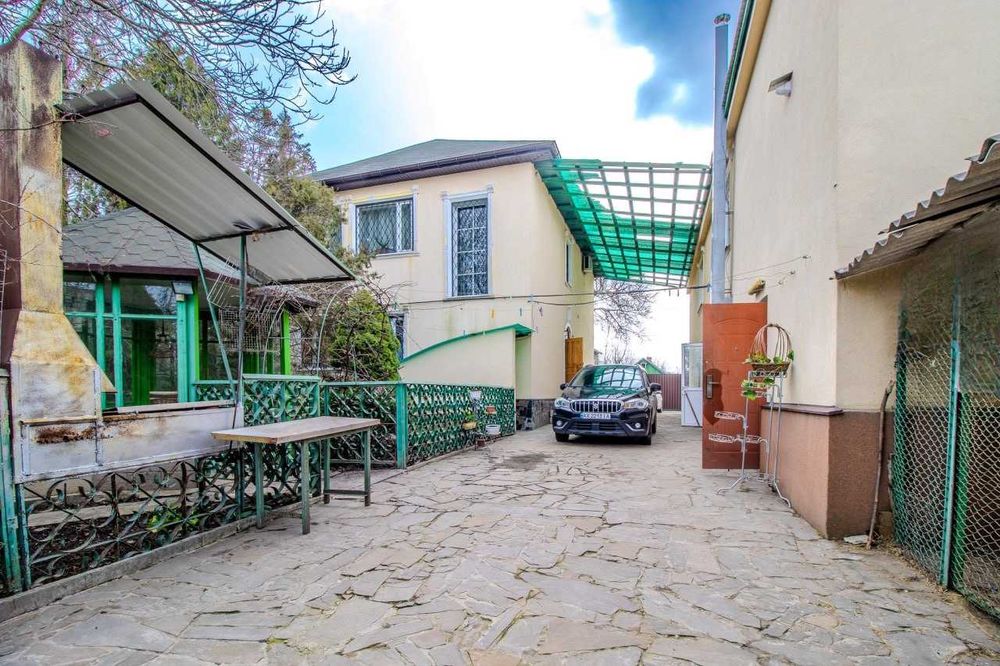 Южный , Продажа 2-х этажного шикарного дома (169152)