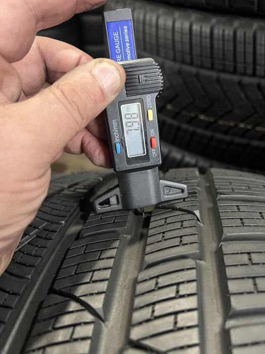 285/30/19+255/35/19 R19 Pirelli Sottozero Winter 240 4шт зима