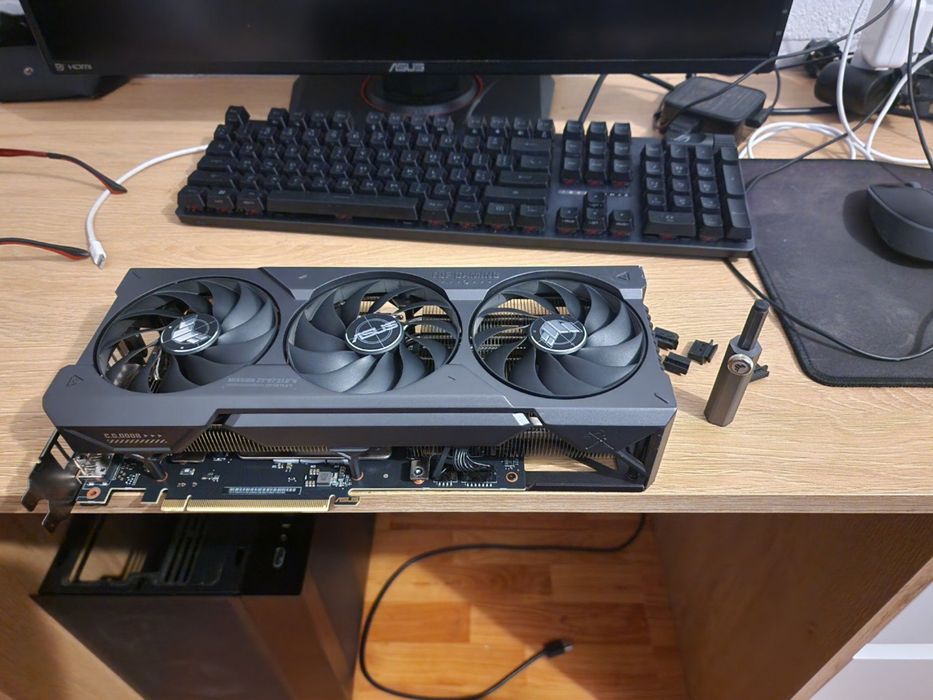 Asus PCl-Ex GeForce RTX 4070 Ti TUF Gaming OC Edition 12 GB